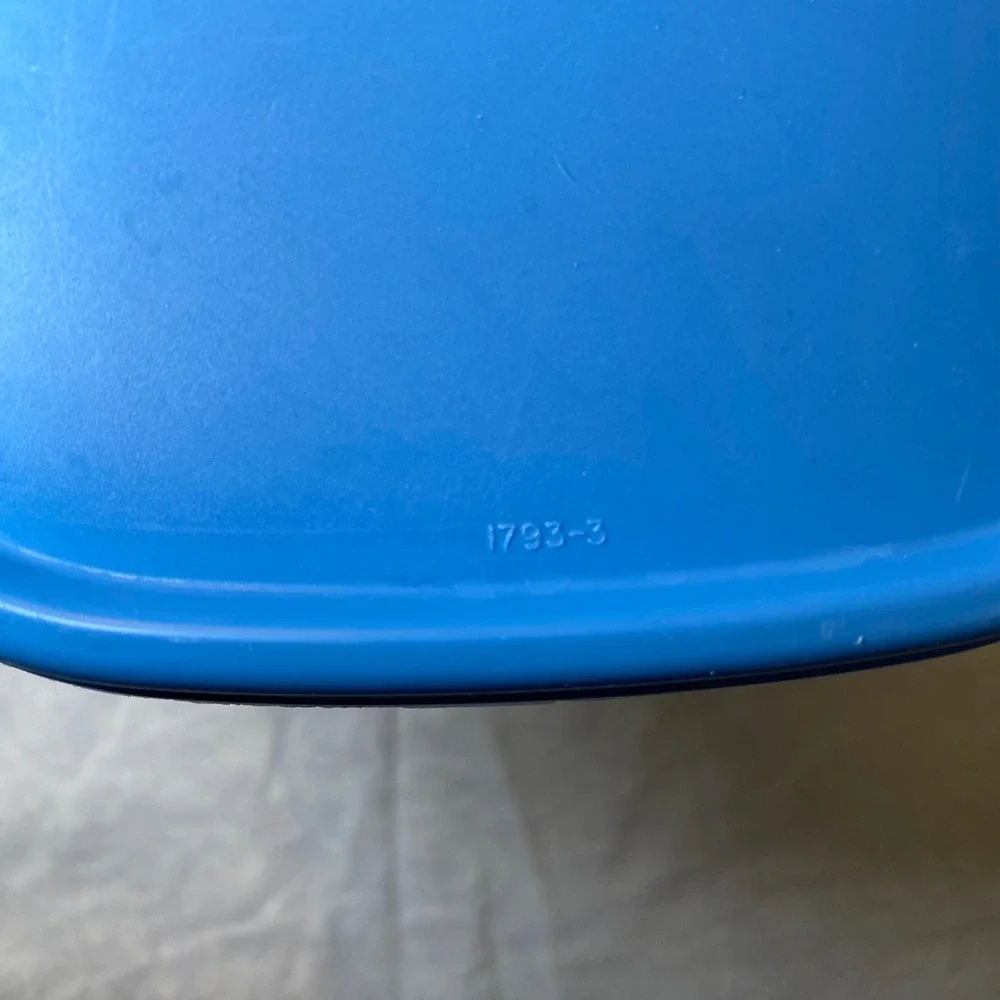 Tupperware love cracks this